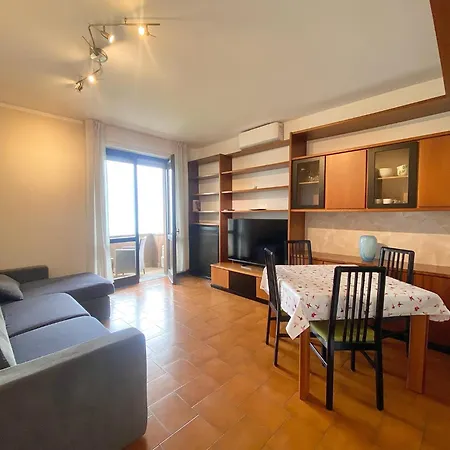 Lube Lakefront With Lift And Ac Daire *